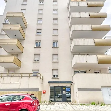 Quartier Gare, 2 Personnes, Wifi Fibre, Balcon דירה *