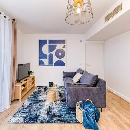 Quartier Gare, 2 Personnes, Wifi Fibre, Balcon *