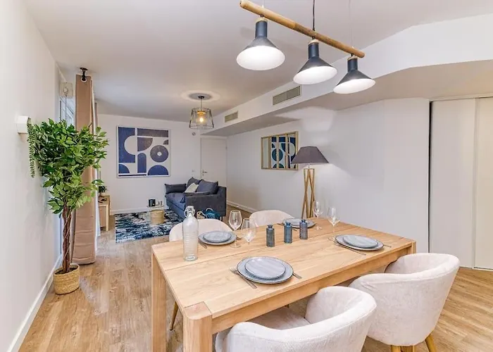 Quartier Gare, 2 Personnes, Wifi Fibre, Balcon Lejlighed *